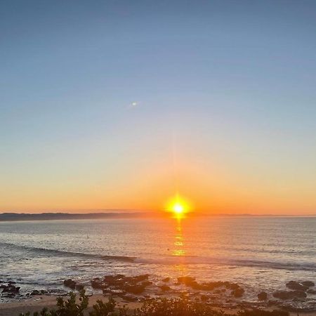 Lazydaze Point Hotel Jeffreys Bay Bagian luar foto