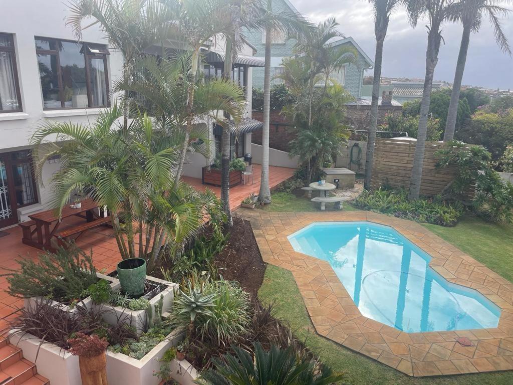 Lazydaze Point Hotel Jeffreys Bay Bagian luar foto