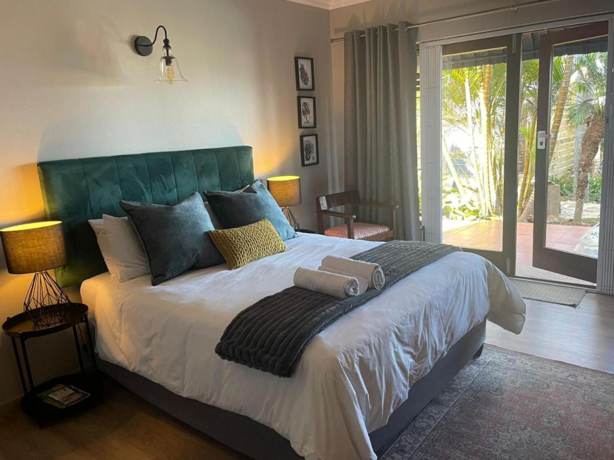 Lazydaze Point Hotel Jeffreys Bay Ruang foto